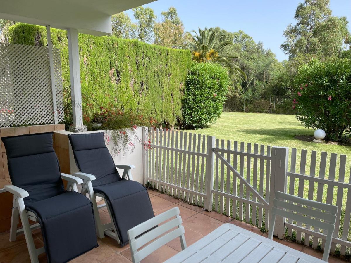 Puerto Banus Apartment Near Beachfront, Big Sunny Terrace, Pool, Tennis Court, Parking & Movies Projector มาร์เบยา ภายนอก รูปภาพ