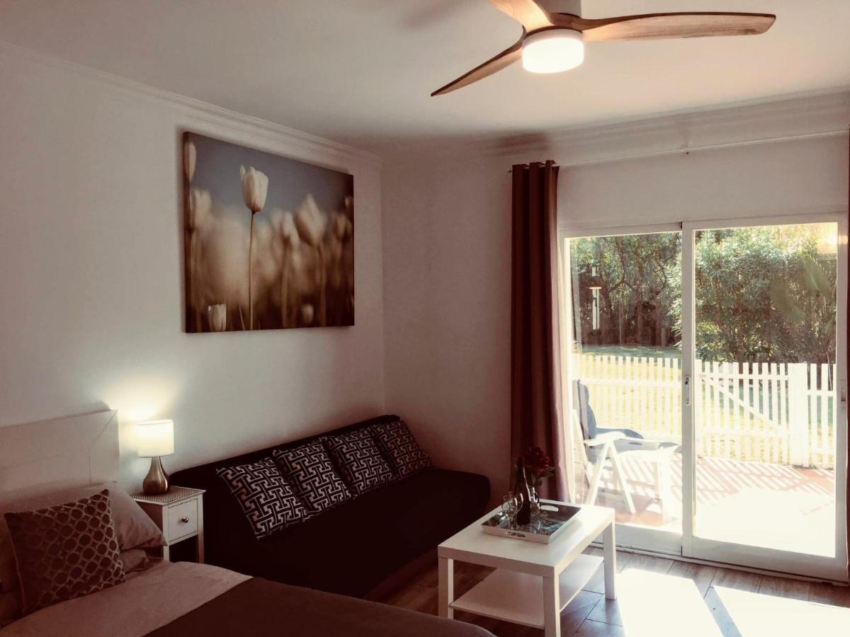 Puerto Banus Apartment Near Beachfront, Big Sunny Terrace, Pool, Tennis Court, Parking & Movies Projector มาร์เบยา ภายนอก รูปภาพ