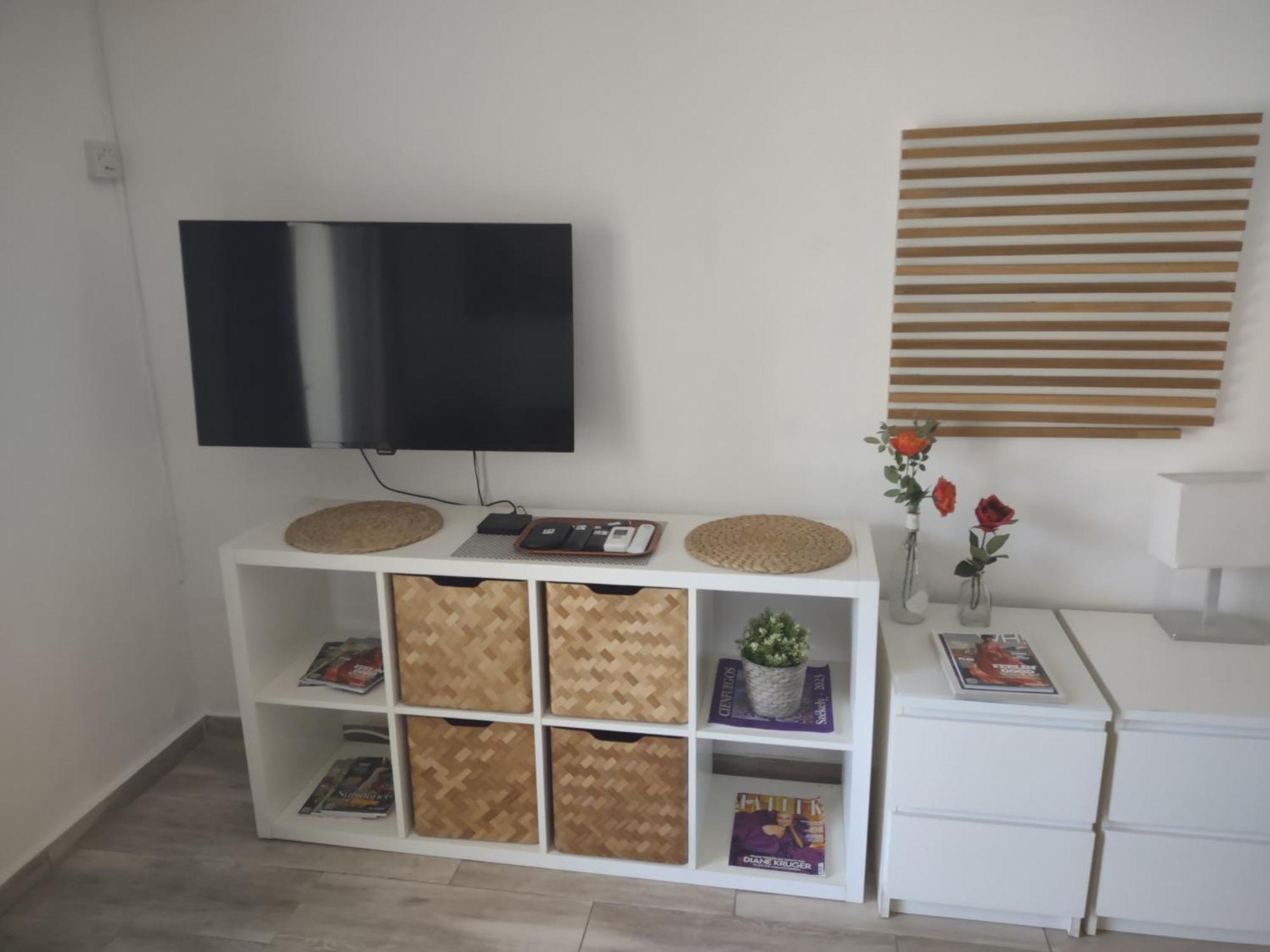 Puerto Banus Apartment Near Beachfront, Big Sunny Terrace, Pool, Tennis Court, Parking & Movies Projector มาร์เบยา ภายนอก รูปภาพ